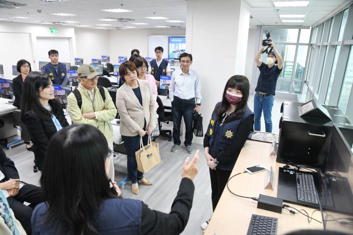 內政及族群委員會巡察刑事警察局科技偵防設備