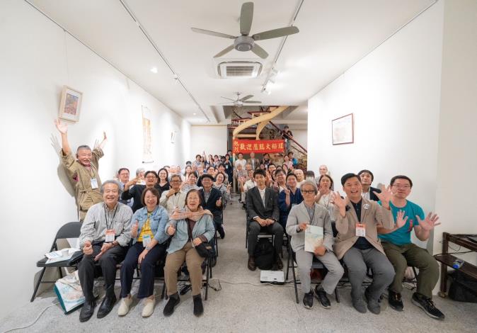 114年11月1日「大稻埕歷史街區回顧與展望」專題工作坊，台北市政府都市發展局副局長劉美秀、大稻埕創意街區發展協會吳孟寰副理事長、徐裕健建築師與連盟夥伴進行研討及交流