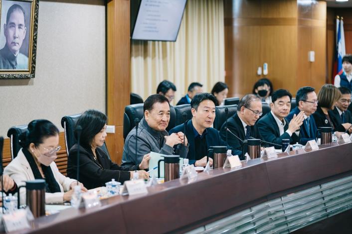 監察院交通及採購委員會114年11月28日巡察交通部並舉行巡察會議