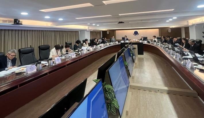 監察委員提出詢問並聽取相關主管人員說明