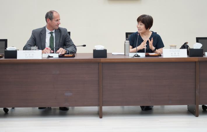 國家人權委員會副主任委員紀惠容與谷力哲處長會談