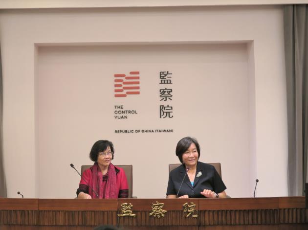 Members Hui-Jung Chi (right), Yu-Ling Wang (left) host a press conference on 5 September 2024