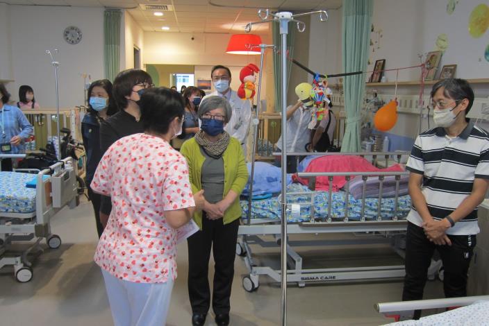 CY Member Yeh Ta-Hua (1st left), Su Li-Chiung (2nd right) inspect placement agencies, learning about in-ward education for children with special needs (2023.11.17)