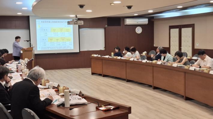 The Control Yuan Finance and Economic Affairs Committee conducts an inspection visit to the Ministry of Finance. (17 Oct. 2025)