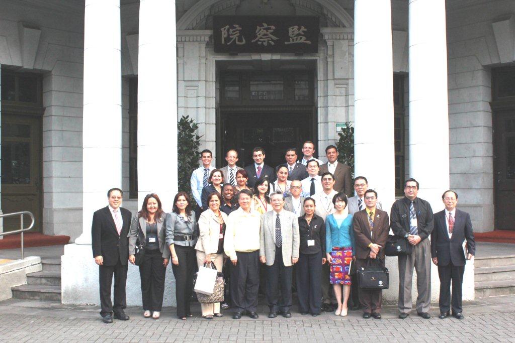 The senior auditors from Central and South America visit Control Yuan